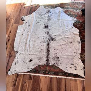 Elegant Cowhide Rug